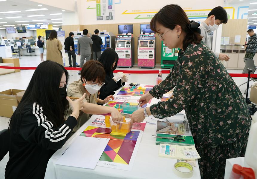 ‘강남구 사회적경제 그린소셜 마켓’ 개장 - 5