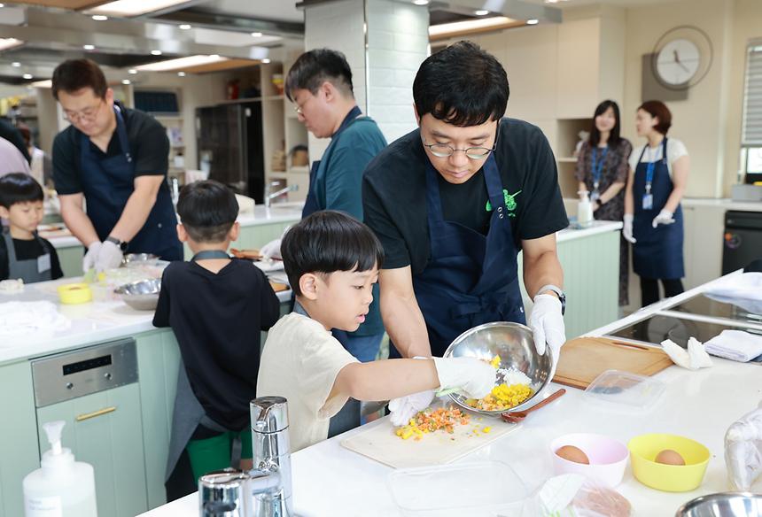 아빠와 함께하는 영양교육  ‘오미오감 식경험’ - 3